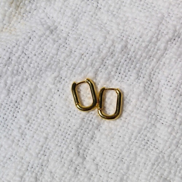 Sterling Silver Gold Oval Hoop Earrings - Picture 2 of 10